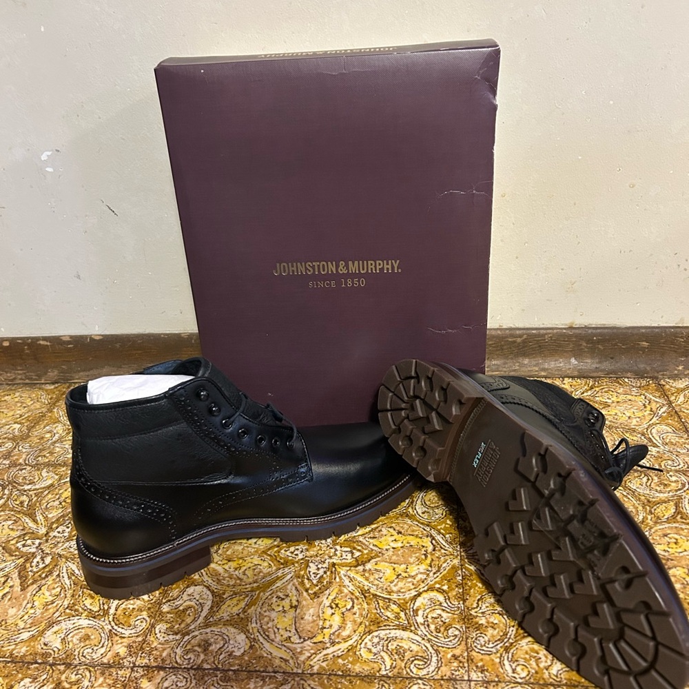 Johnston & Murphy Black Men's Boots